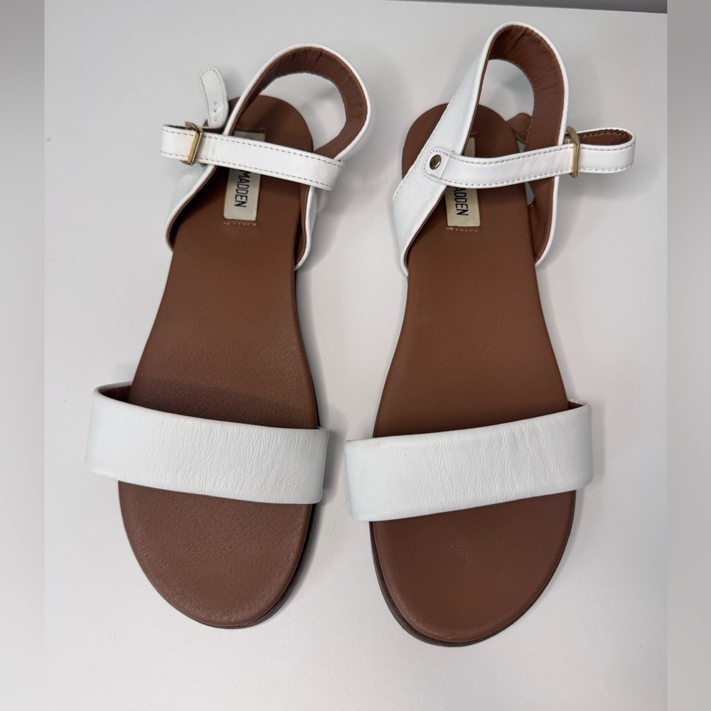 Steve Madden Women's White Dina Flat Sandals Womens 10 summer cute fashion
